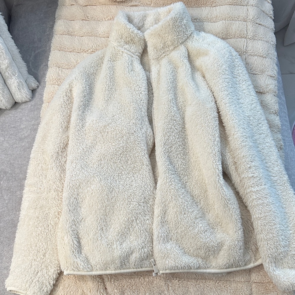 Uniqlo Cream Teddy Jacket